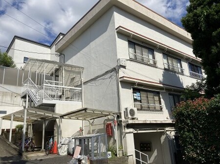 栗山マンション外観写真