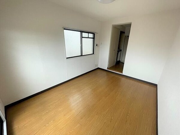 寝室(リフォーム前)