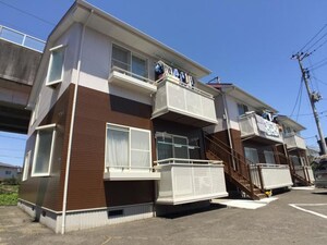 イーストヴィレッジB外観写真