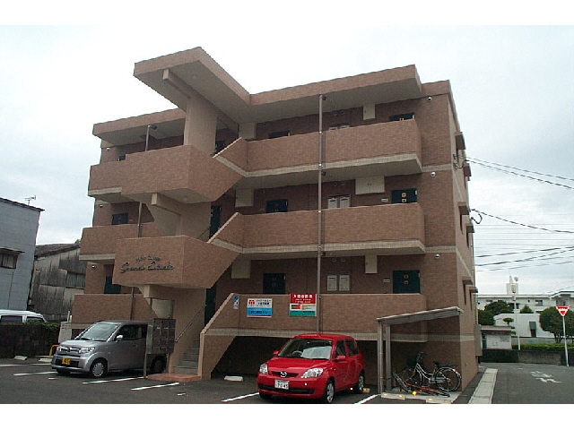 グランデエスタジオ