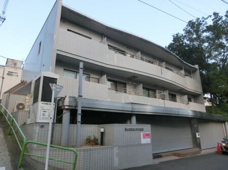 ミュージシャンハウス向原外観写真