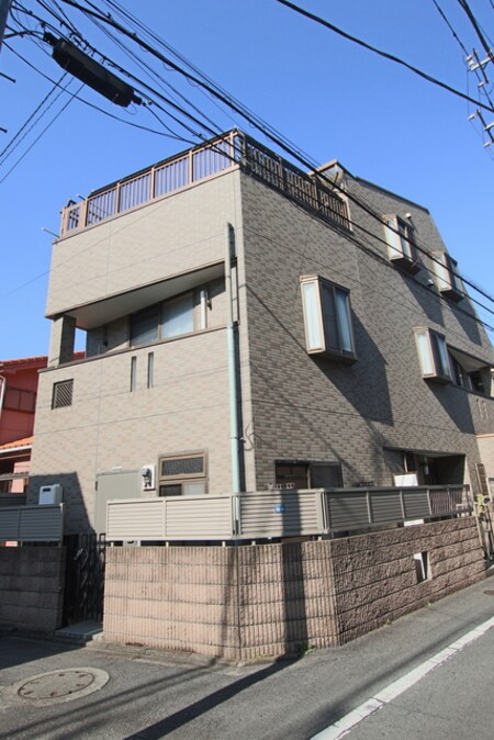 アポロ１０１外観写真