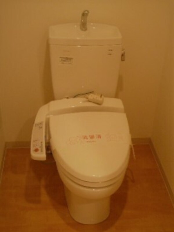 トイレ(★洗浄機能付き便座で快適な生活をサポート★)