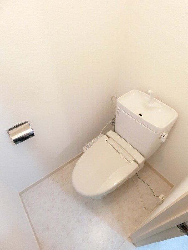 トイレ(★洗浄機能付き便座★)