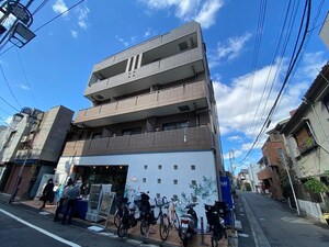 プレアデス初台外観写真