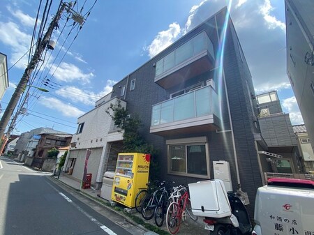 イーストブルー外観写真