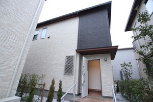 岡本貸家Ｃ棟外観写真