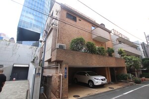 脇ビル外観写真