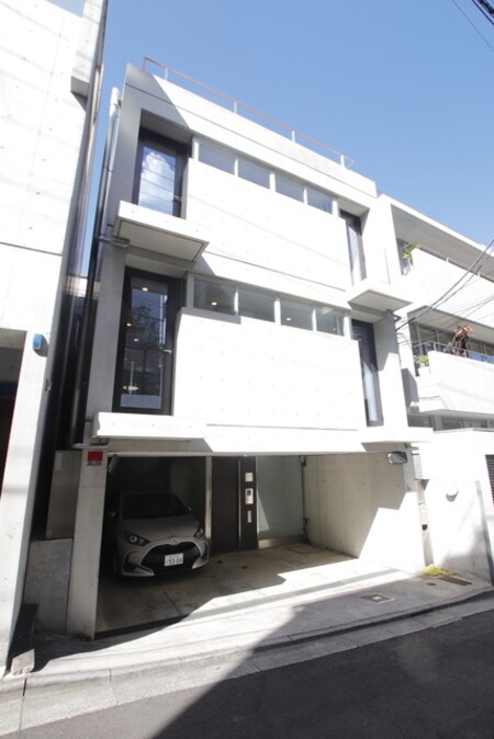 西麻布４丁目戸建外観写真