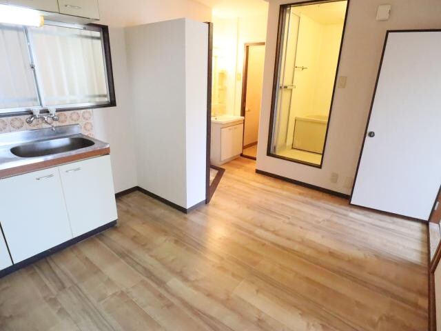 新大宮駅 徒歩16分 1階の居室