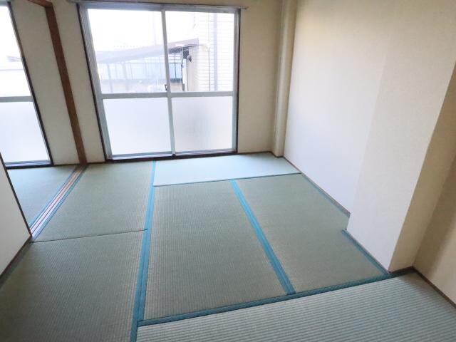 新大宮駅 徒歩16分 1階の居室