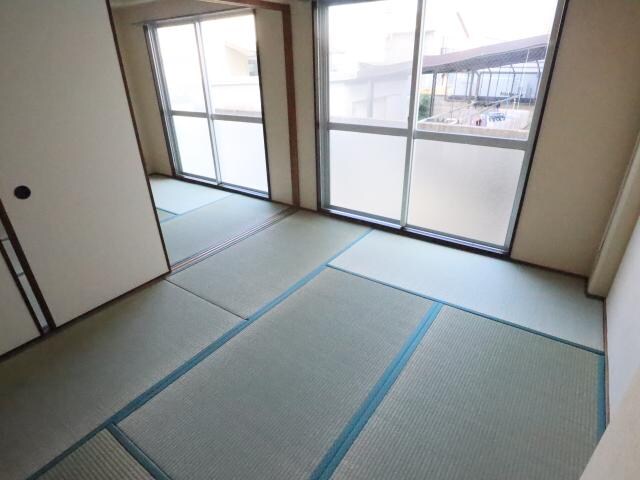 新大宮駅 徒歩16分 1階の居室