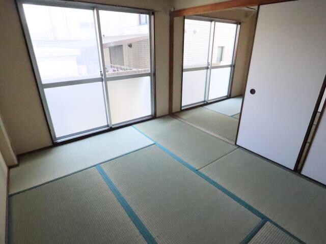 新大宮駅 徒歩16分 1階の居室