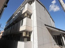 桜井線<万葉まほろば線> 京終駅 3階建 築29年の外観写真