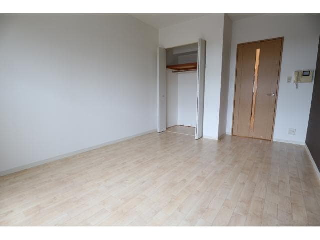 奈良駅 徒歩2分 6階の居室