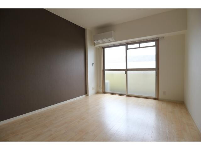 奈良駅 徒歩2分 6階の居室