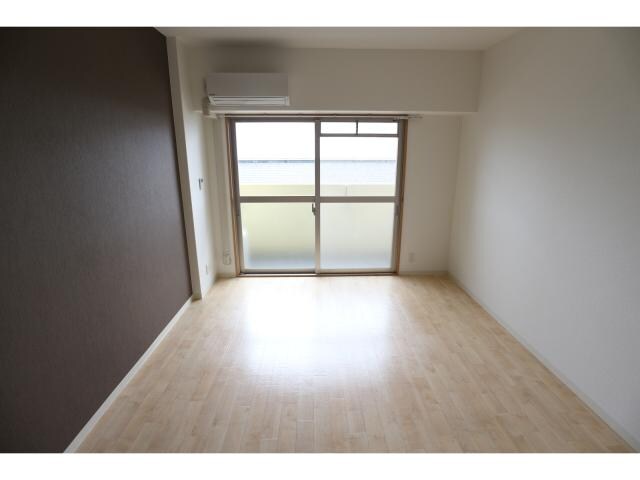 奈良駅 徒歩2分 6階の居室