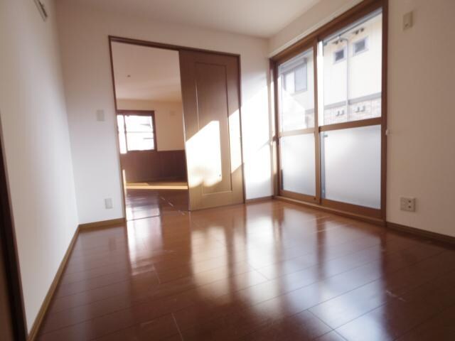 近鉄奈良駅 バス10分　萩ヶ丘下車：停歩5分 1階の居室