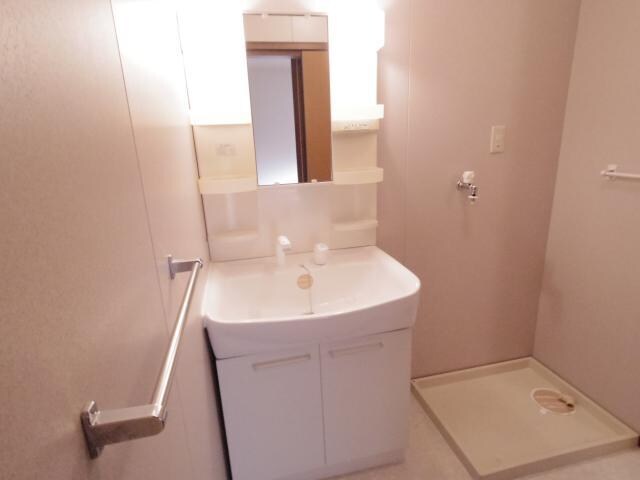 近鉄奈良駅 バス10分　萩ヶ丘下車：停歩5分 1階の洗面・脱衣所