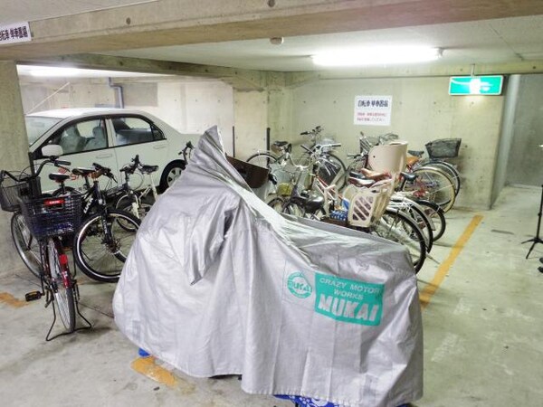 駐輪場