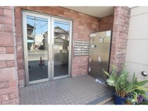 近鉄難波線・奈良線 近鉄奈良駅 3階建 築20年の外観写真