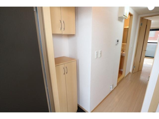 新大宮駅 徒歩3分 3階の玄関周り