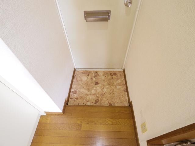 新大宮駅 徒歩8分 2階の玄関周り