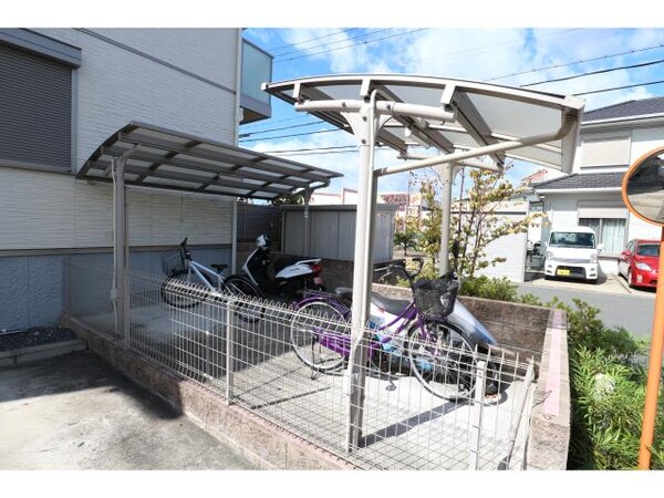 駐輪場