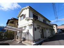 近鉄難波線・奈良線 新大宮駅 2階建 築45年の外観写真