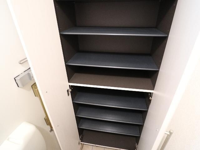 新大宮駅 徒歩14分 2階の玄関周り