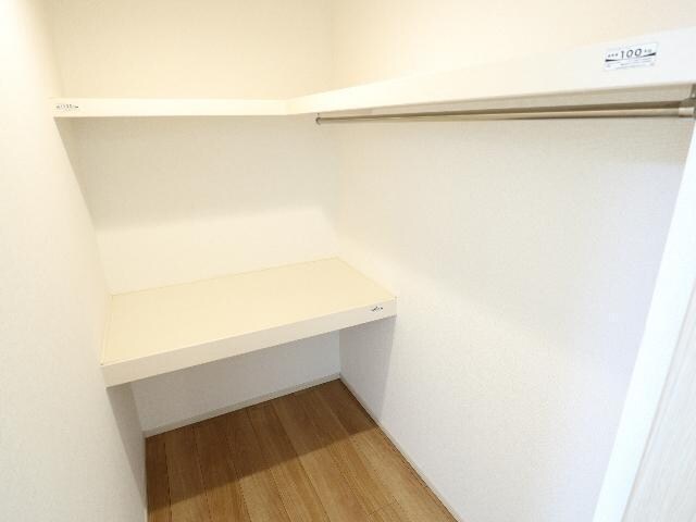 新大宮駅 徒歩14分 2階の収納