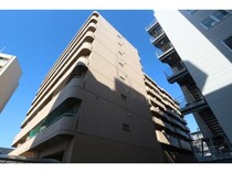 近鉄難波線・奈良線 新大宮駅 8階建 築37年の外観写真