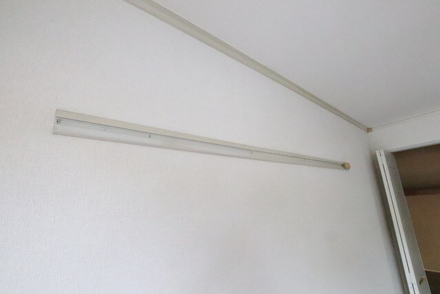 物件内観写真15　(ピクチャーレールです♪)