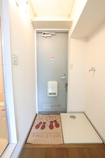 物件内観写真16　(玄関です♪)