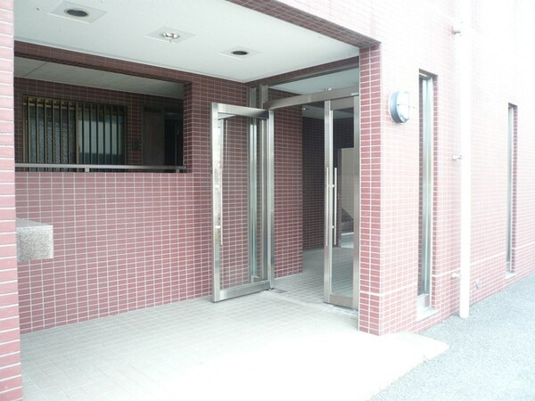 エントランス(建物入口)