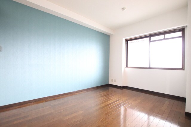 物件内観写真12　(洋室6帖★)