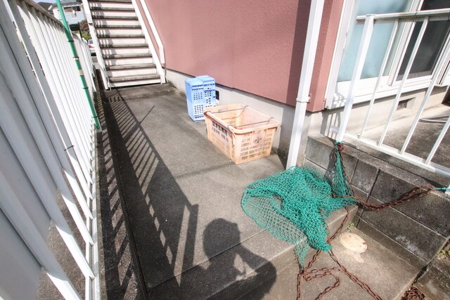 物件外観写真5　(敷地内ゴミ置き場)