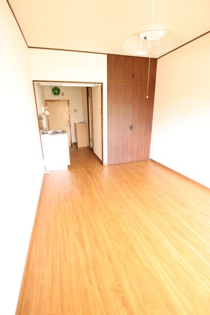 物件内観写真5　(照明は設備ではありません)