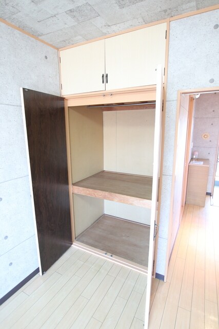 物件内観写真8　(収納)