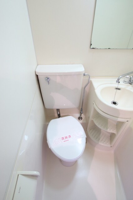 物件内観写真12　(トイレ)