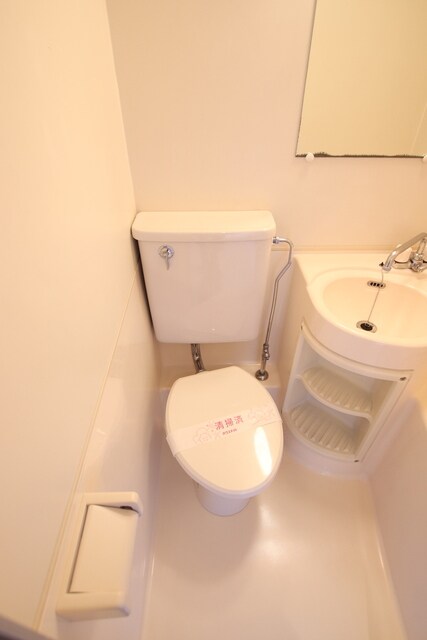 物件内観写真12　(トイレ)