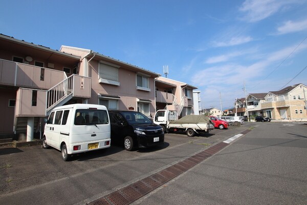 駐車場(駐車場要空き確認)