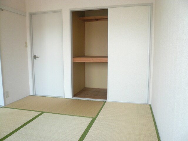 物件内観写真10　(和室)