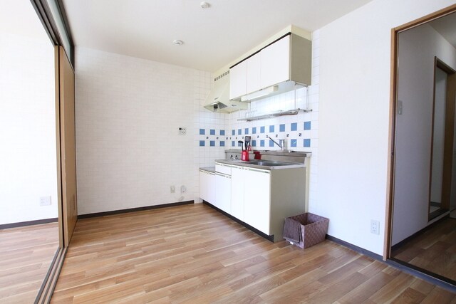 物件内観写真13　(小物は設備ではありません)