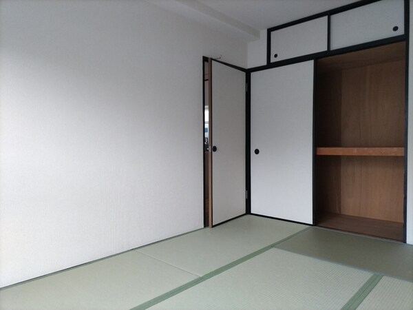 寝室(和室です♪)