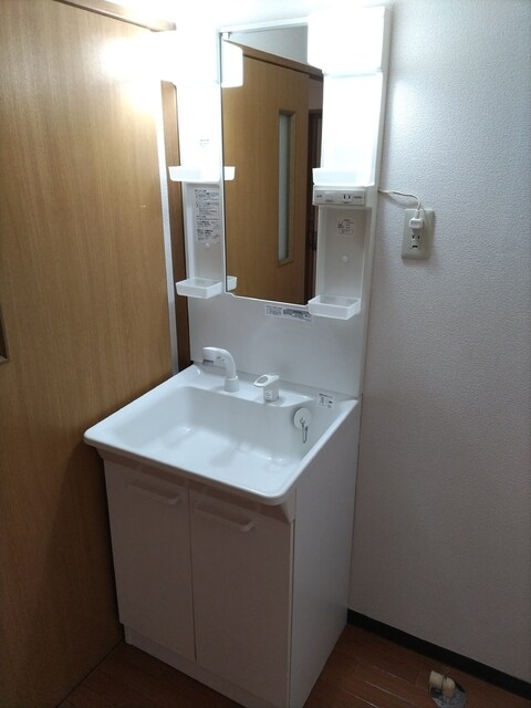 物件内観写真22　(独立洗面台です♪)