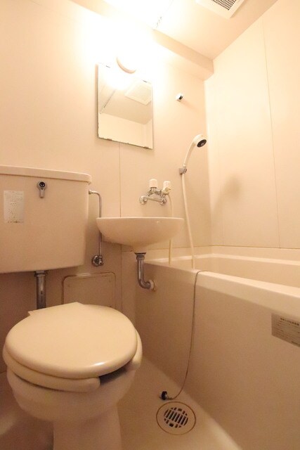 物件内観写真8　(お風呂です♪)