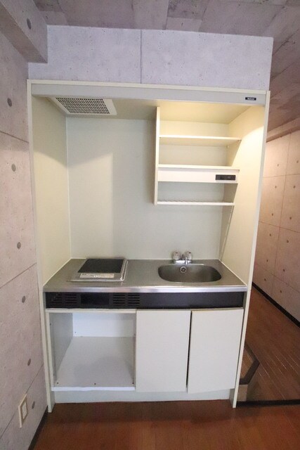 物件内観写真9　(IHコンロ一口設置済みです♪)