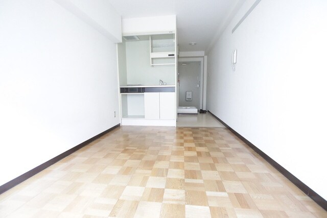 物件内観写真9　(5.8帖の洋室♪)