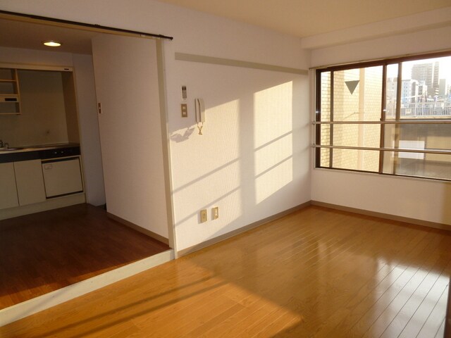 物件内観写真9　(居室部分)